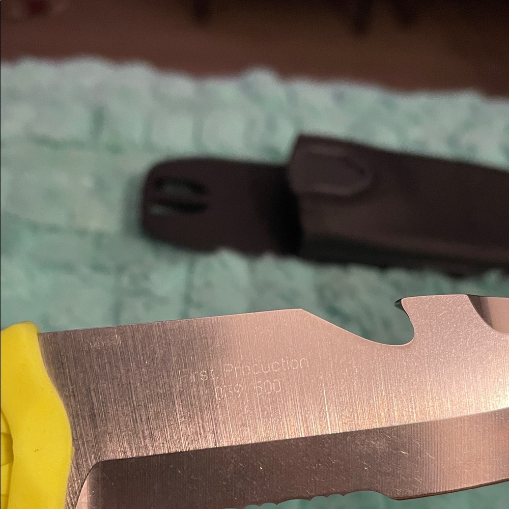 Benchmade Dive Knife - Picture 7 of 16
